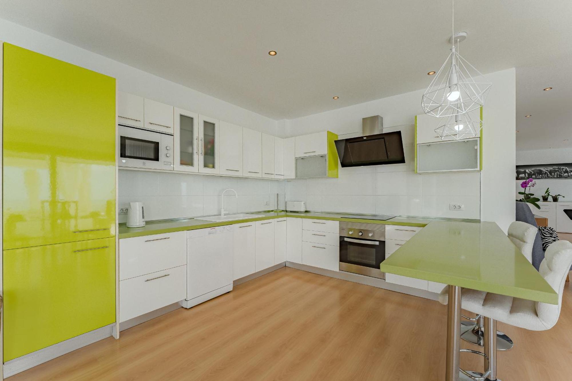 Villa The Eagles Адехе Екстериор снимка